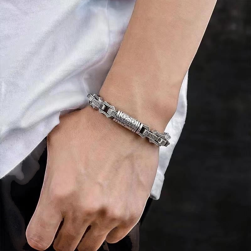 BoxUnboxed The Rock Sovereign geometric link bracelet in solid 925 silver with a 10mm profile and chiseled rock facets.